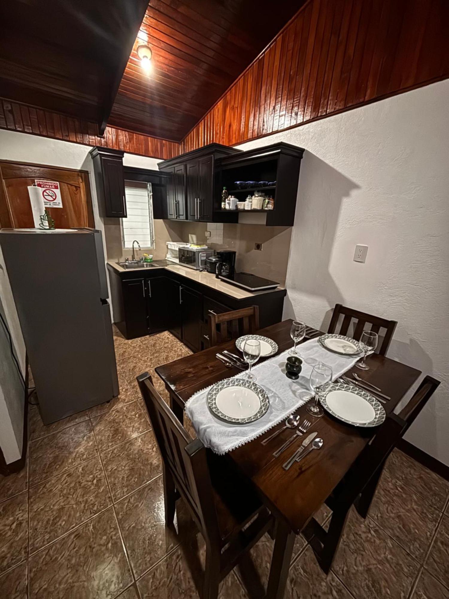 La Fortuna Apartamentos Maily מראה חיצוני תמונה
