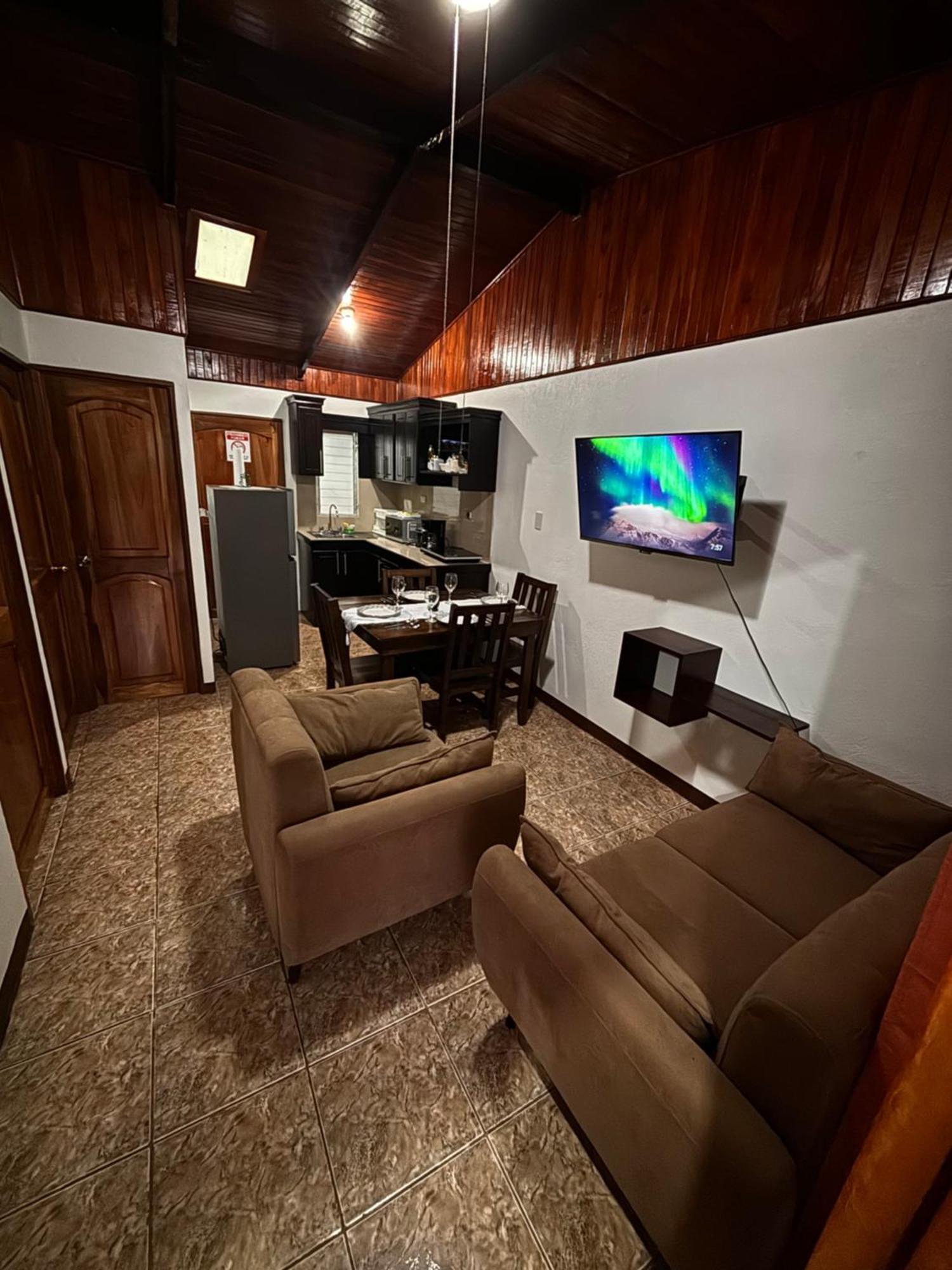 La Fortuna Apartamentos Maily מראה חיצוני תמונה